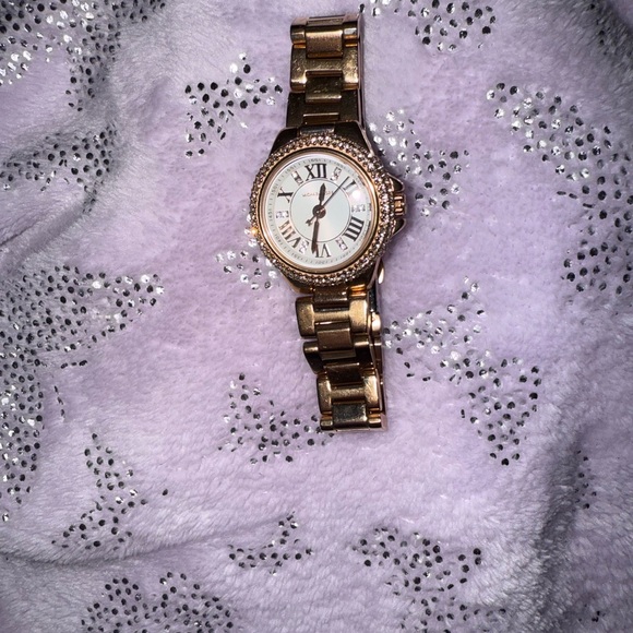 Elegant Rose Gold Women\'s Watch